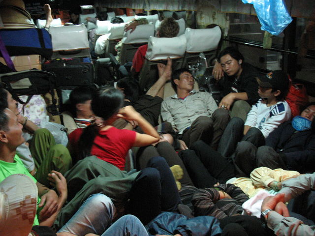 Dans le bus qui nous amène au Laos IMG_9576.JPG